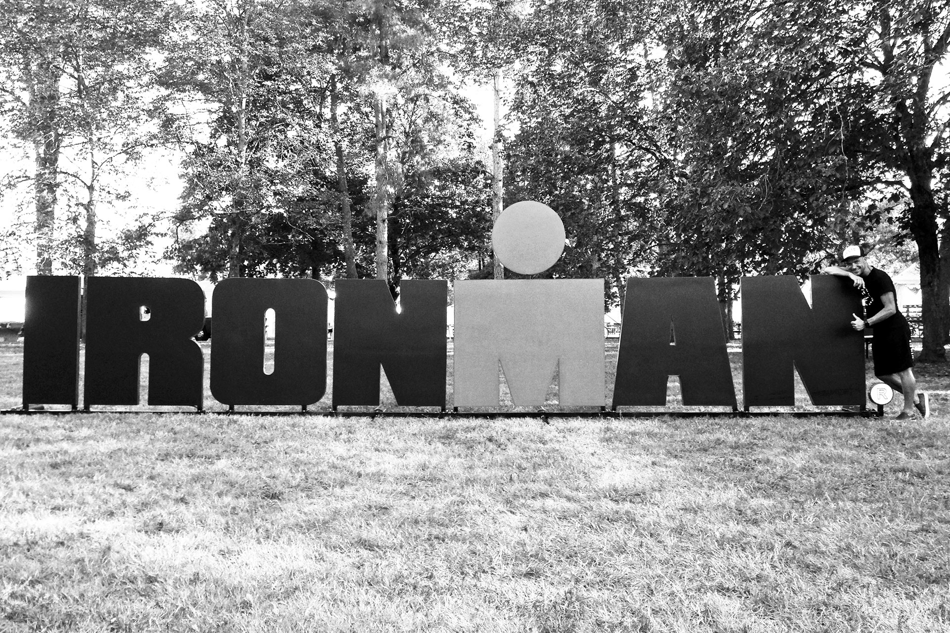 IRONMAN VICHY 2016 The Story: Echter Erfolg mit virtuellen Nebenwirkungen / Das Ironman Branding an allen Orten der Stadt ©stefandrexl.de