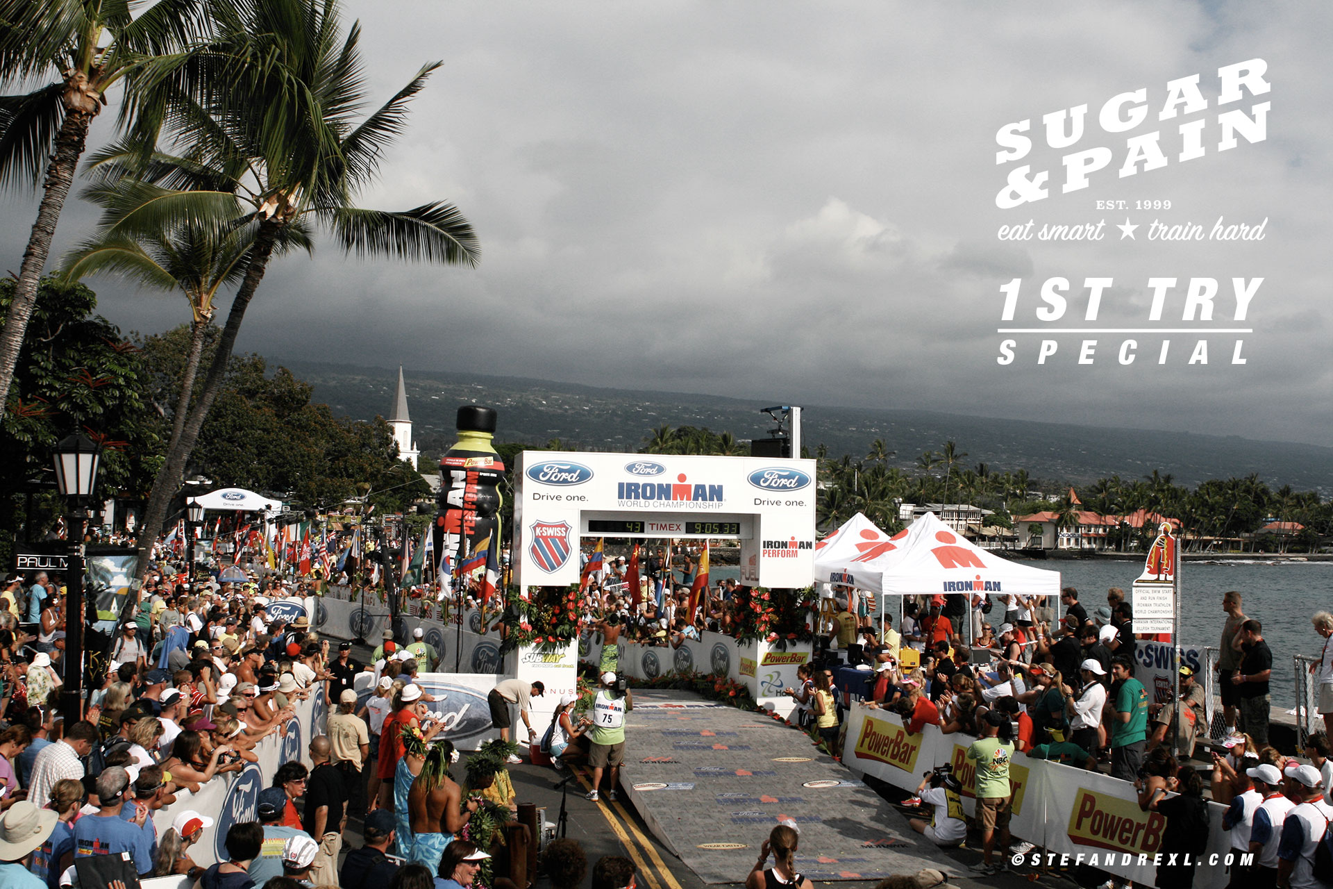 SUGAR & PAIN COACHING 1ST TRY Special 50FIFTY Season Starter / Your next triathlon season campaign could start now here and might finish one time there – the Finishline of Ironman Hawaii on Ali'i Drive of Kailua Kona © stefandrexl.com